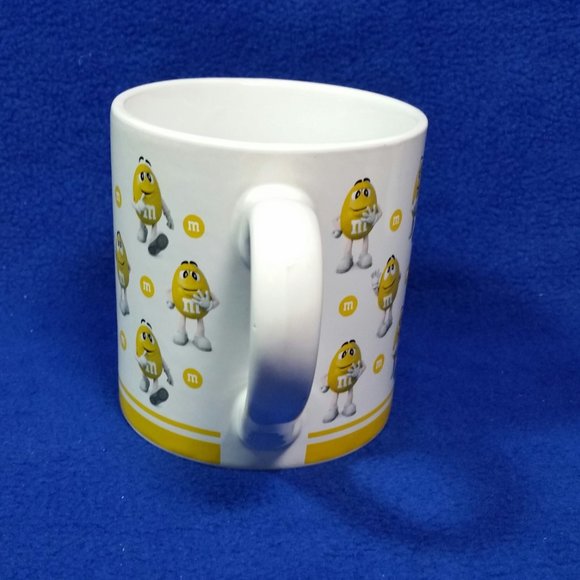 Yellow M&M's Coffee Mug 2018 Collectible Mug Preowned - Picture 5 of 10